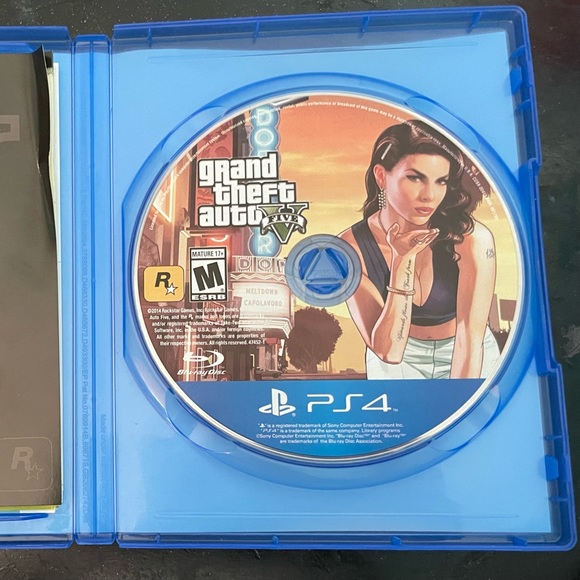 GTA 5 PS4 - Picture 3 of 3